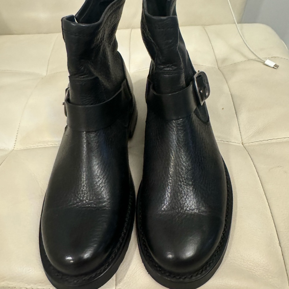 Frye boots - Picture 3 of 3